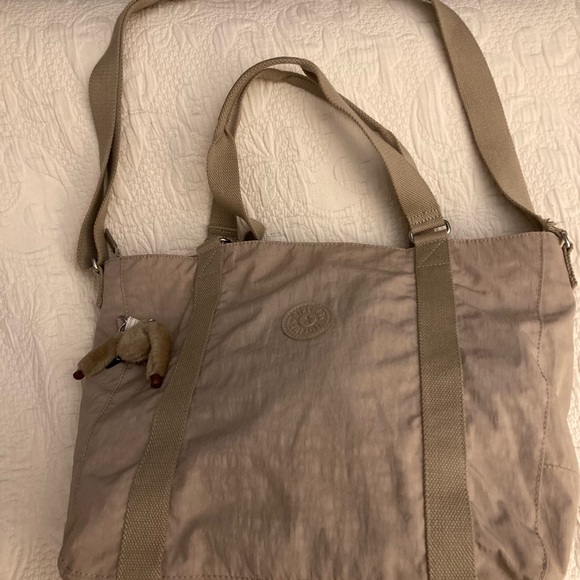 Kipling handbag - Picture 2 of 9